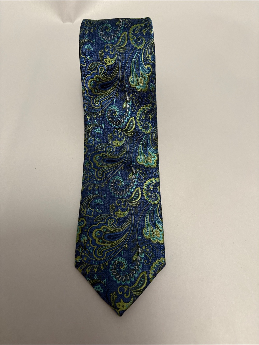 XMI Platinum silk paisley tie